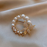 New Trendy Exquisite Pearl Rhinestone Circle Brooches for Women Fashion Elegant Butterfly Brooch Pins Wedding Party Jewelry Gift