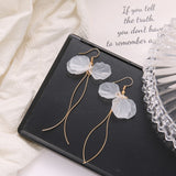 2021 Fashion Trend White Acrylic Flower Drop Earrings Female Acrylic Alloy Tassel Chain Pendant Earrings Korean Wedding Earrings daiiibabyyy