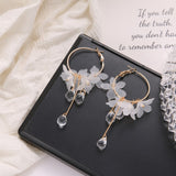 2021 Fashion Trend White Acrylic Flower Drop Earrings Female Acrylic Alloy Tassel Chain Pendant Earrings Korean Wedding Earrings daiiibabyyy